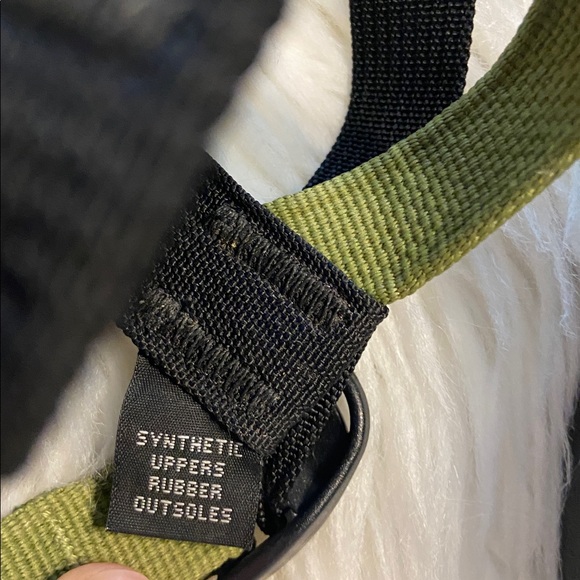 Chaco Black and Green Sandals size 9 excellent condition see all photos - Picture 5 of 12